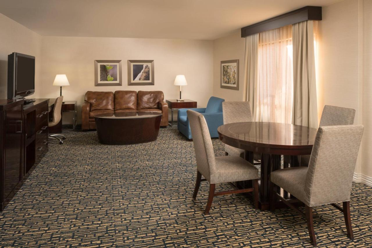 Sheraton Salt Lake City Bagian luar foto
