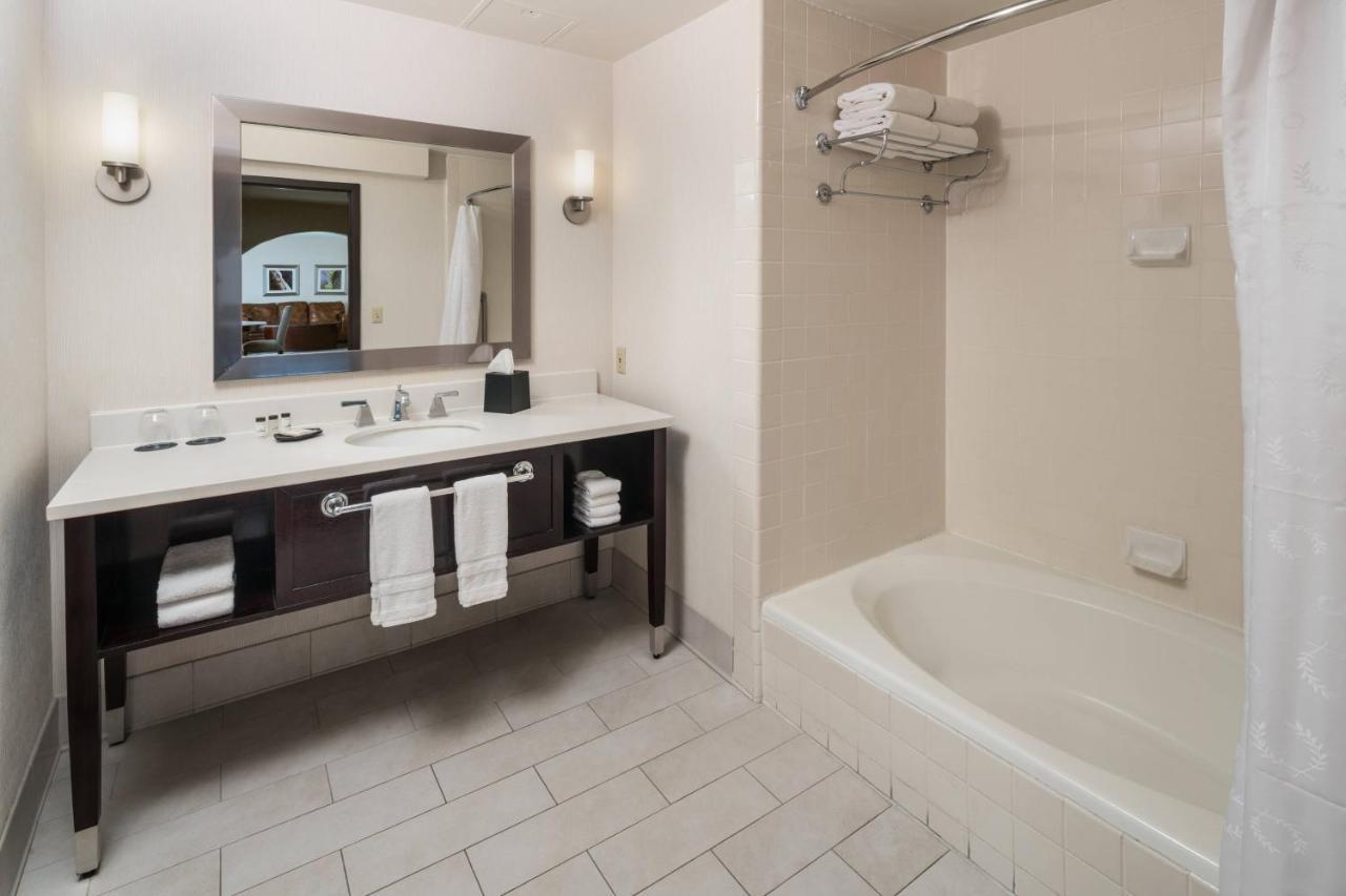 Sheraton Salt Lake City Bagian luar foto